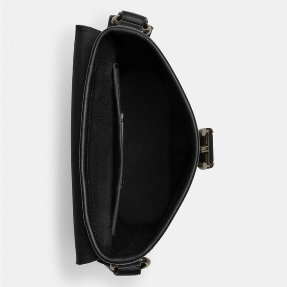 NWT Coach Track Small Flap Crossbody NWT
In Signature Canvas With Camo Print - Picture 4 of 4